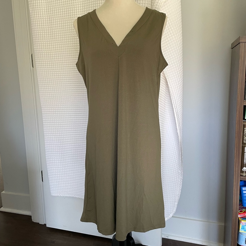 HAANI Khaki sleeveless dress. Size L.